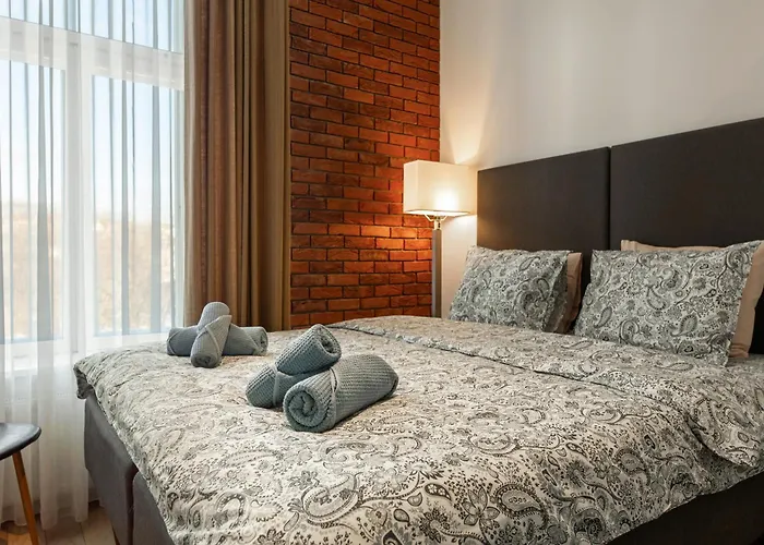 아파트 Modern Next To Old Town